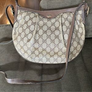RARE Gucci authentic vintage crossbody purse.